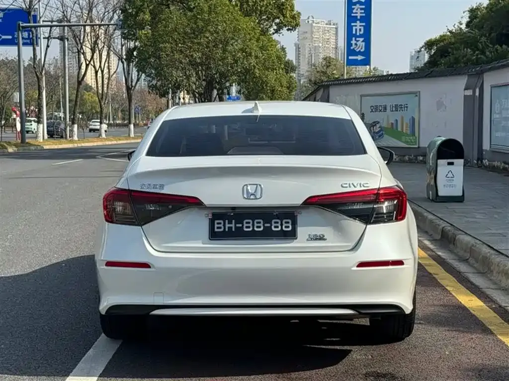 Honda Civic — фото 2