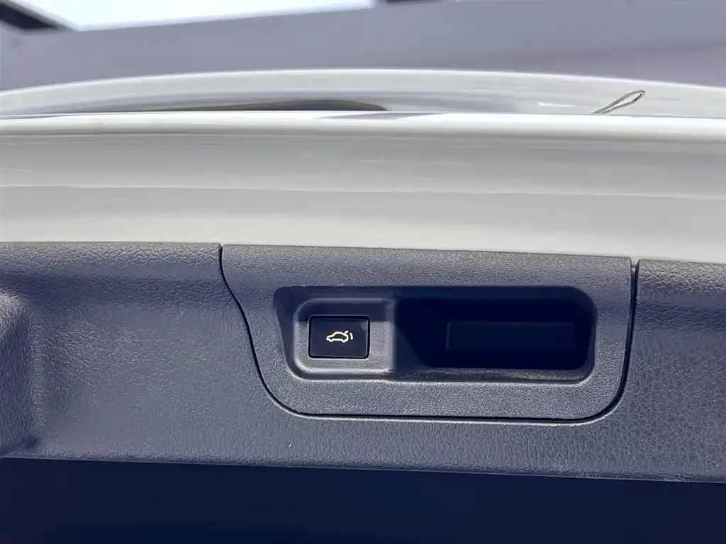 Mercedes-Benz C-Class 2024 из CN, фото 7