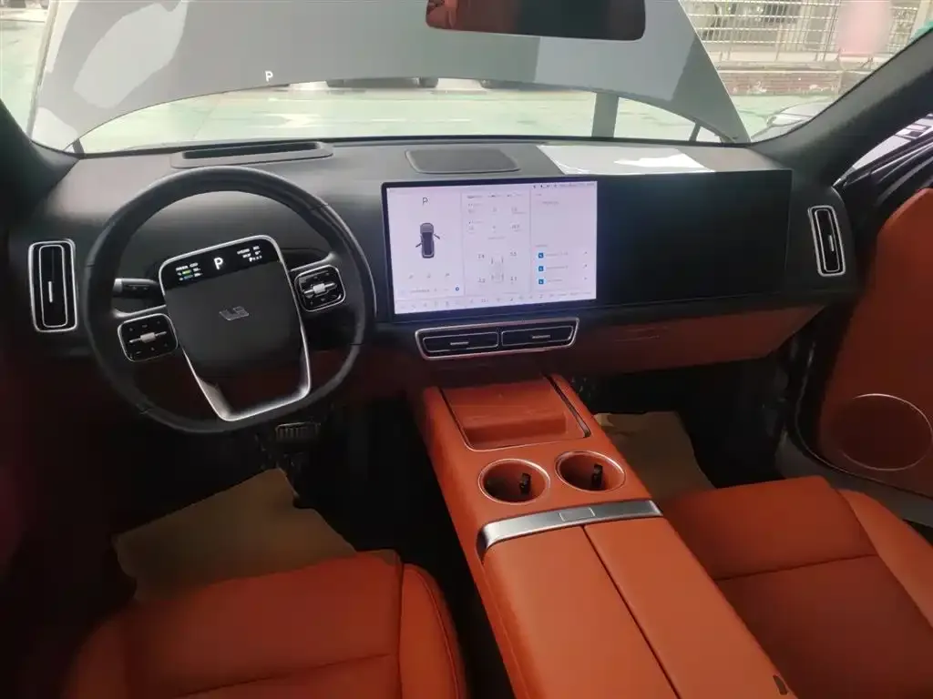 Li Auto L8 2023 из CN, фото 2