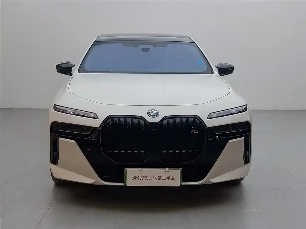 BMW i7 M70L 2025 из CN, фото 2
