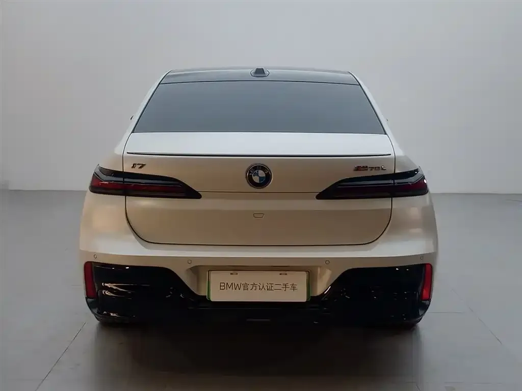BMW i7 M70L 2025 из CN, фото 3
