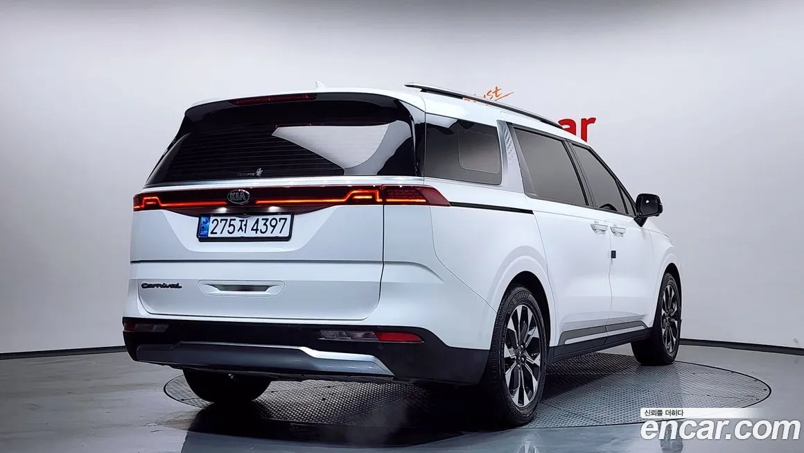 Kia Carnival — фото 3