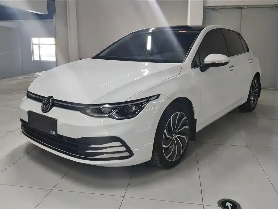 Volkswagen Golf 2025 из CN, фото 1