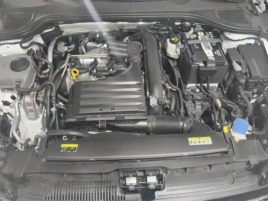 Volkswagen Golf 2025 из CN, фото 10