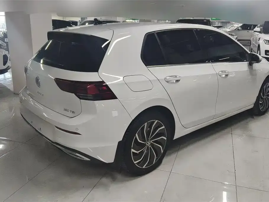 Volkswagen Golf 2025 из CN, фото 9