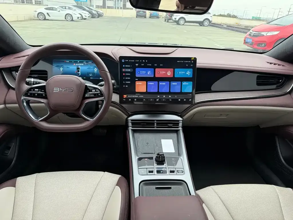 BYD Seal — фото 4