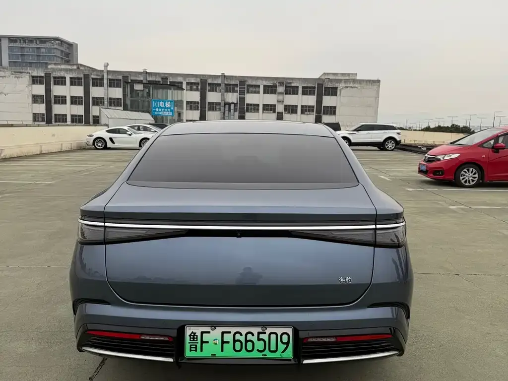 BYD Seal — фото 7