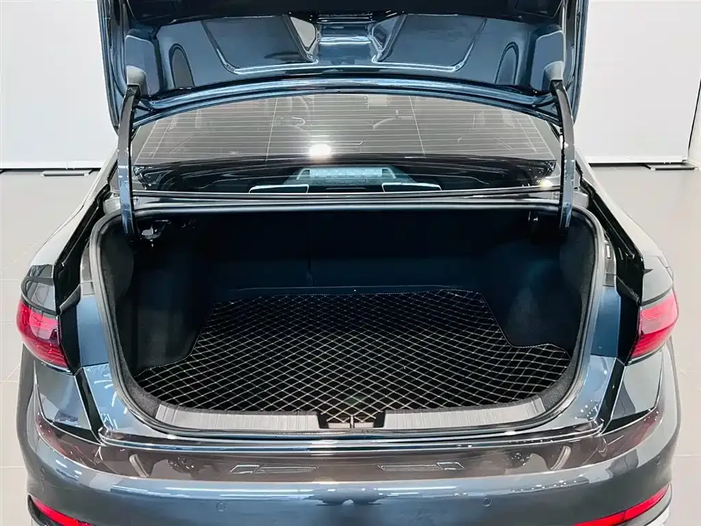 Volkswagen Sagitar 2024 из CN, фото 6