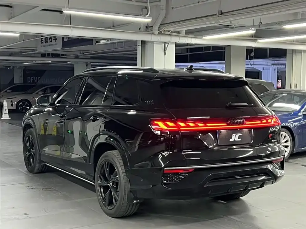 Audi Q6 2024 из CN, фото 3