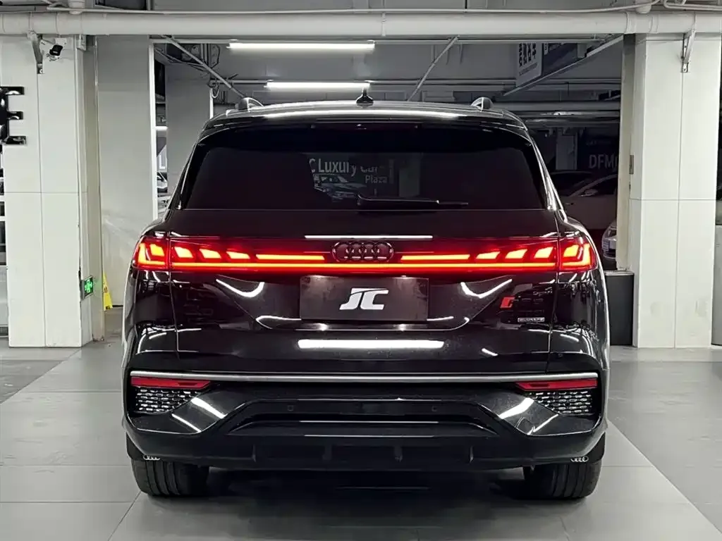 Audi Q6 2024 из CN, фото 5