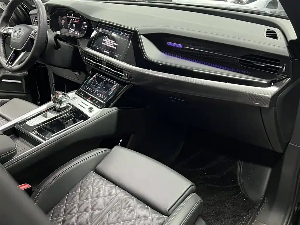 Audi Q6 2024 из CN, фото 7