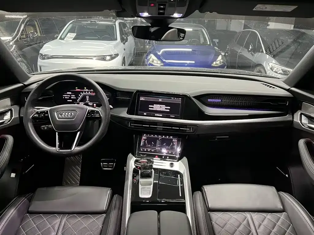 Audi Q6 2024 из CN, фото 4