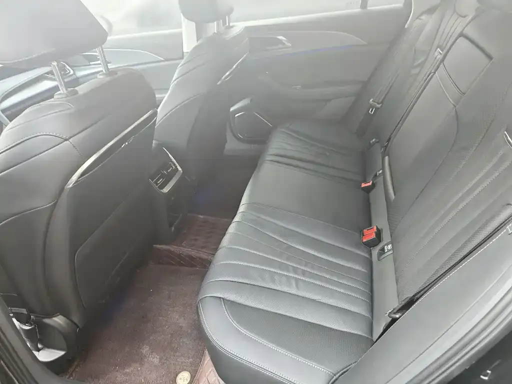 Hongqi H5 2024 из CN, фото 5