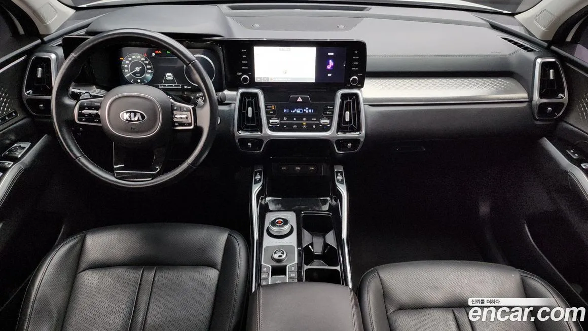 Kia Sorento — фото 8