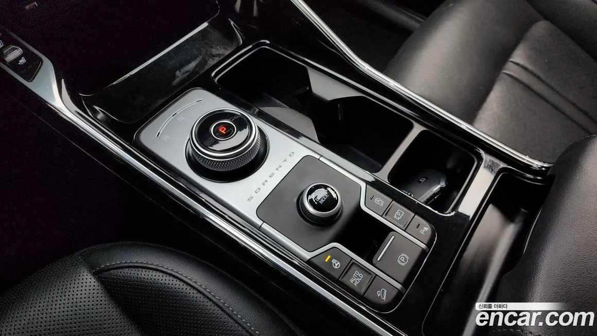 Kia Sorento — фото 9