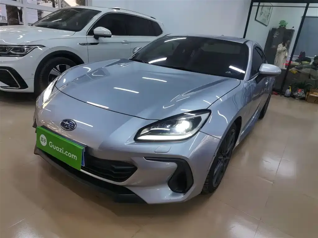 Subaru BRZ 2023 из CN, фото 1