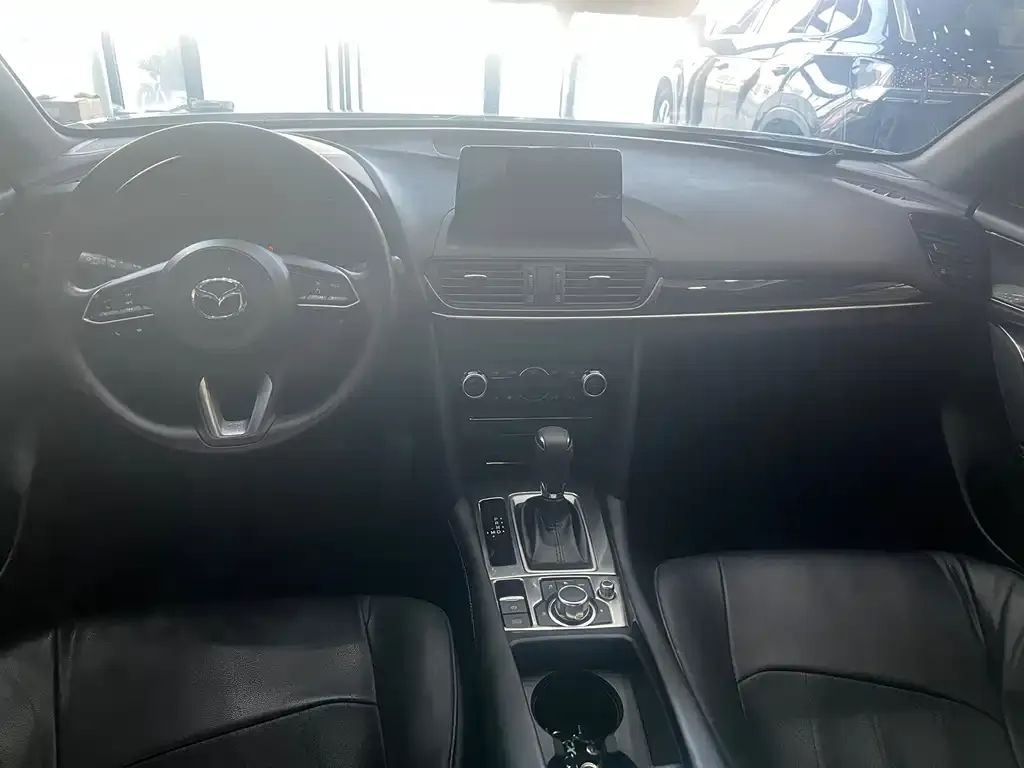Mazda CX-4 — фото 7