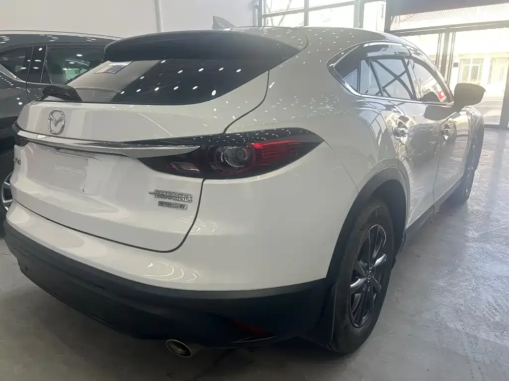 Mazda CX-4 — фото 8