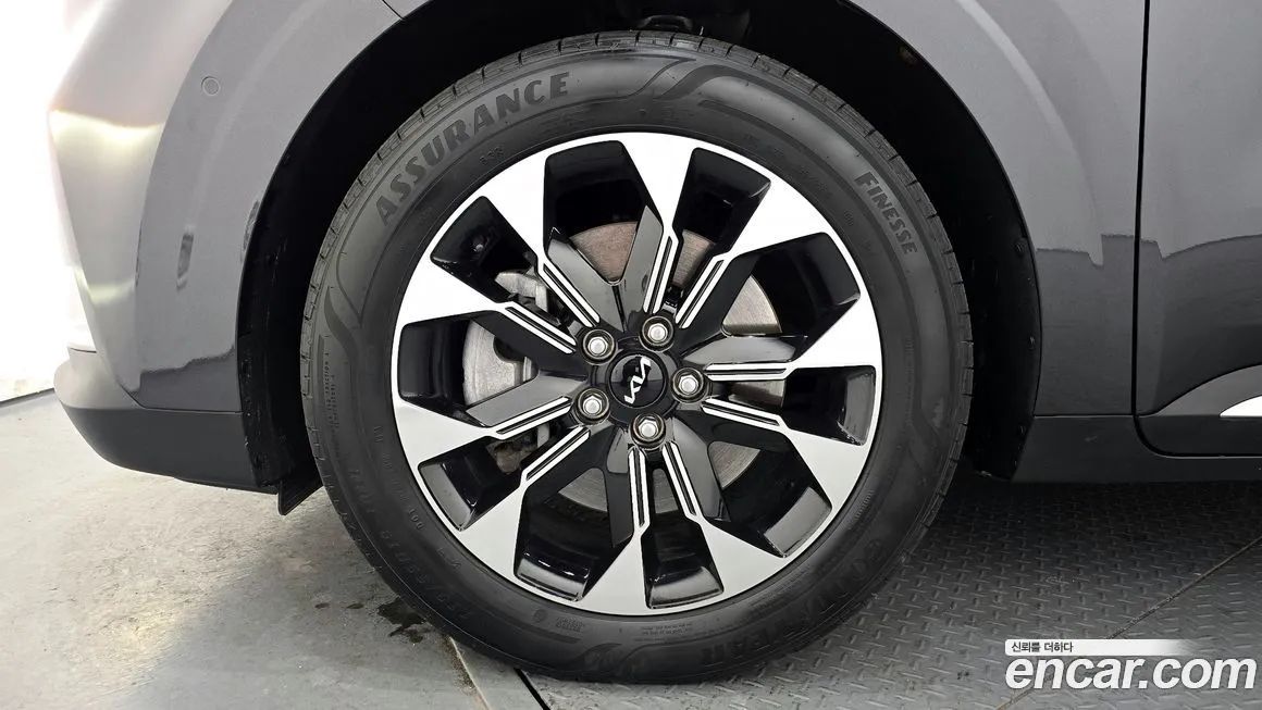 Kia Carnival 2023 из KR, фото 8