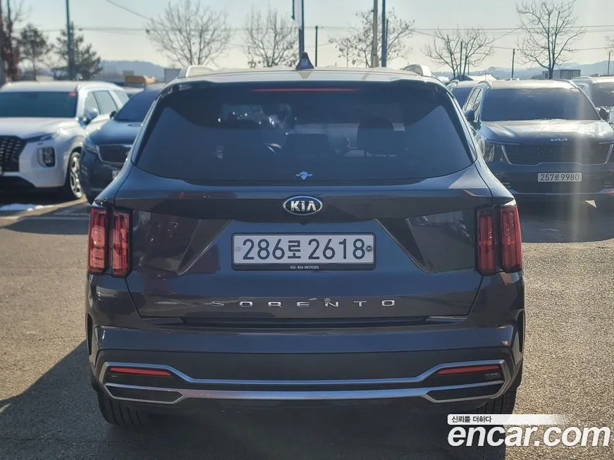 Kia Sorento — фото 3