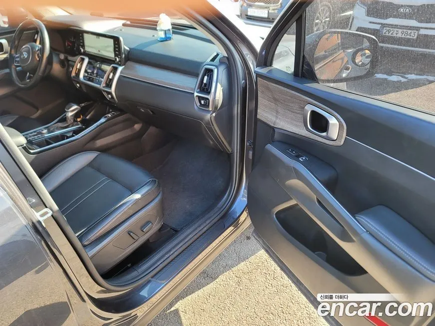 Kia Sorento — фото 7