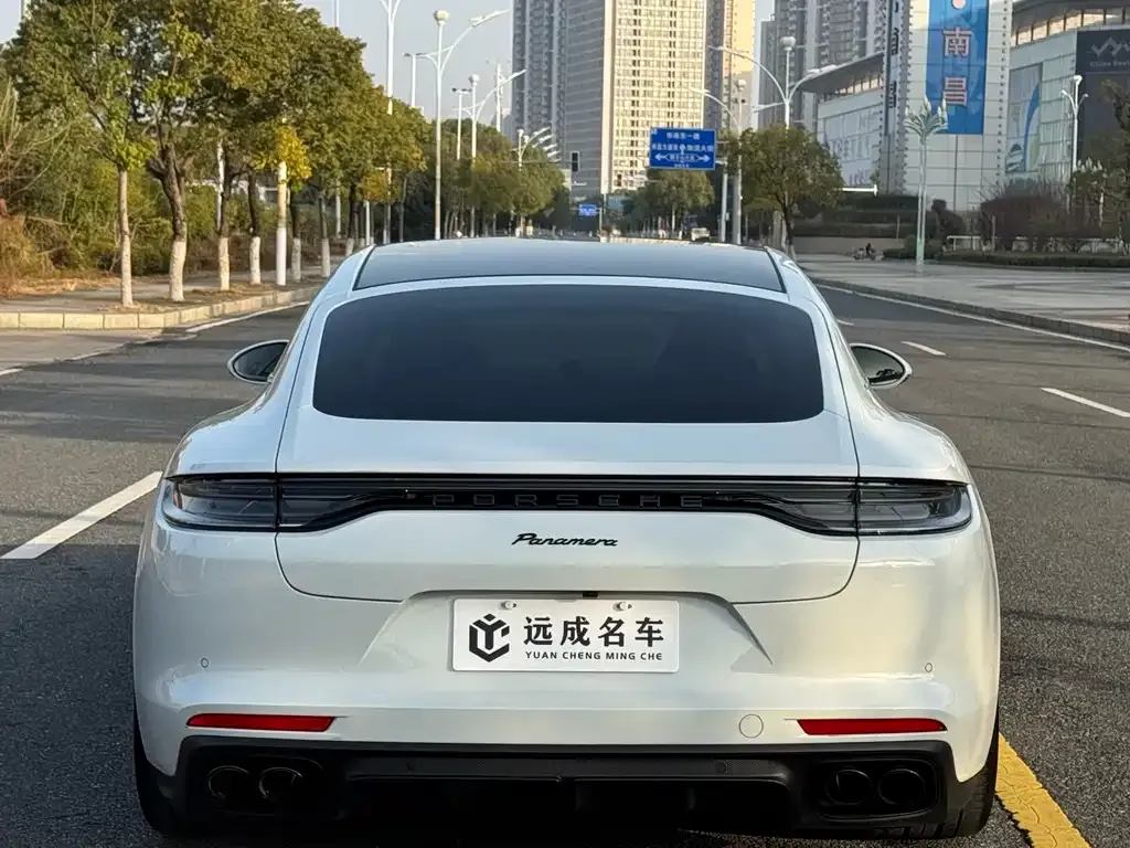 Porsche Panamera — фото 10