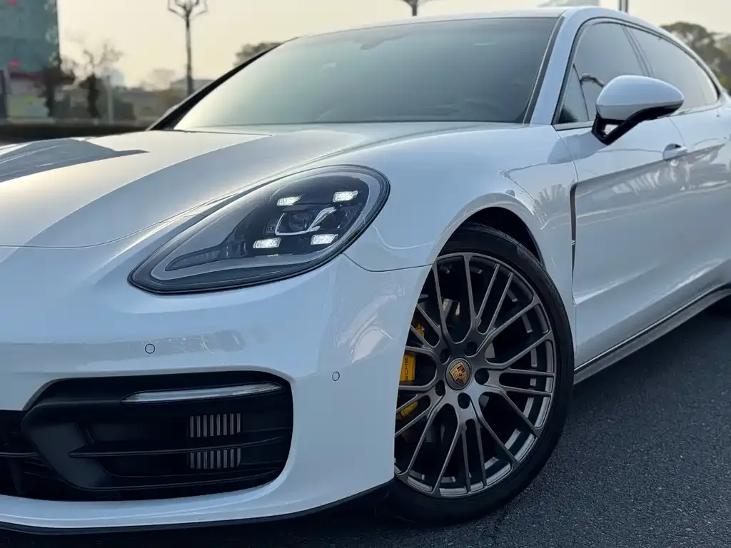 Porsche Panamera — фото 2