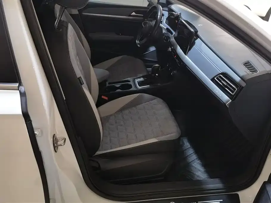 Volkswagen Lavida 2022 из CN, фото 3