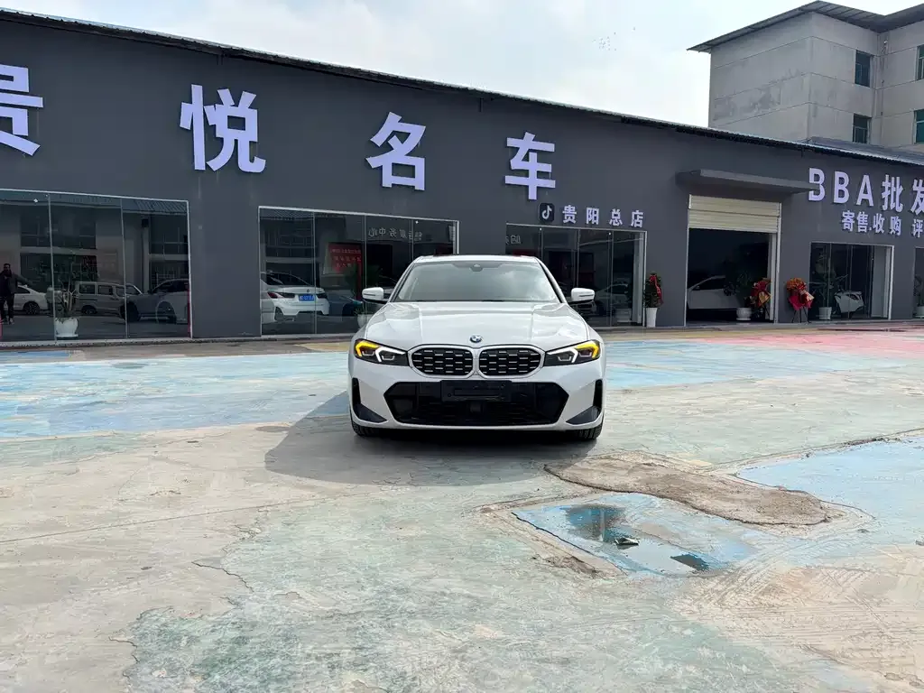 BMW 3 Series 2025 из CN, фото 2