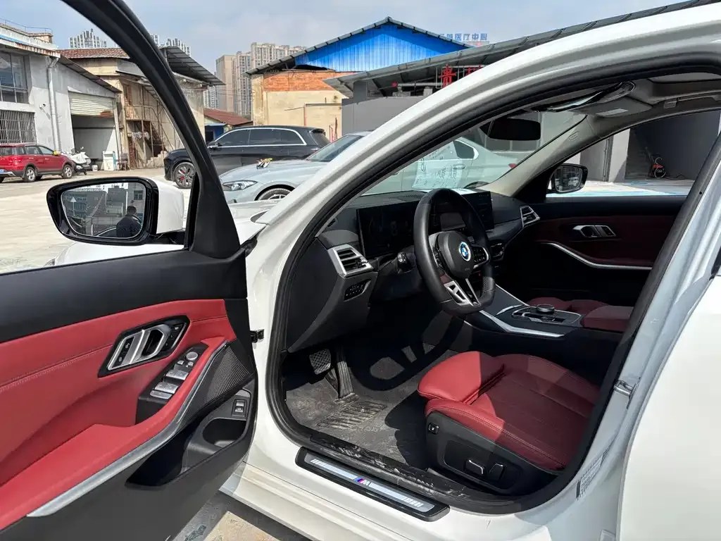 BMW 3 Series 2025 из CN, фото 8