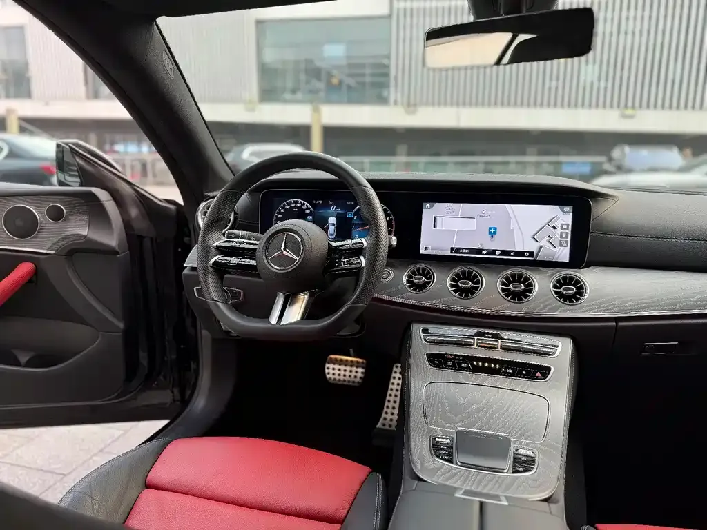 Mercedes-Benz E-Class (Import) — фото 4