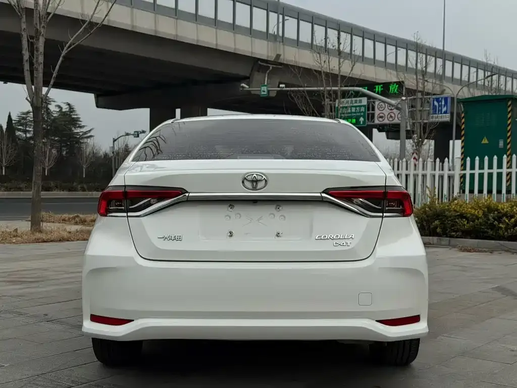 Toyota Corolla 2022 из CN, фото 3