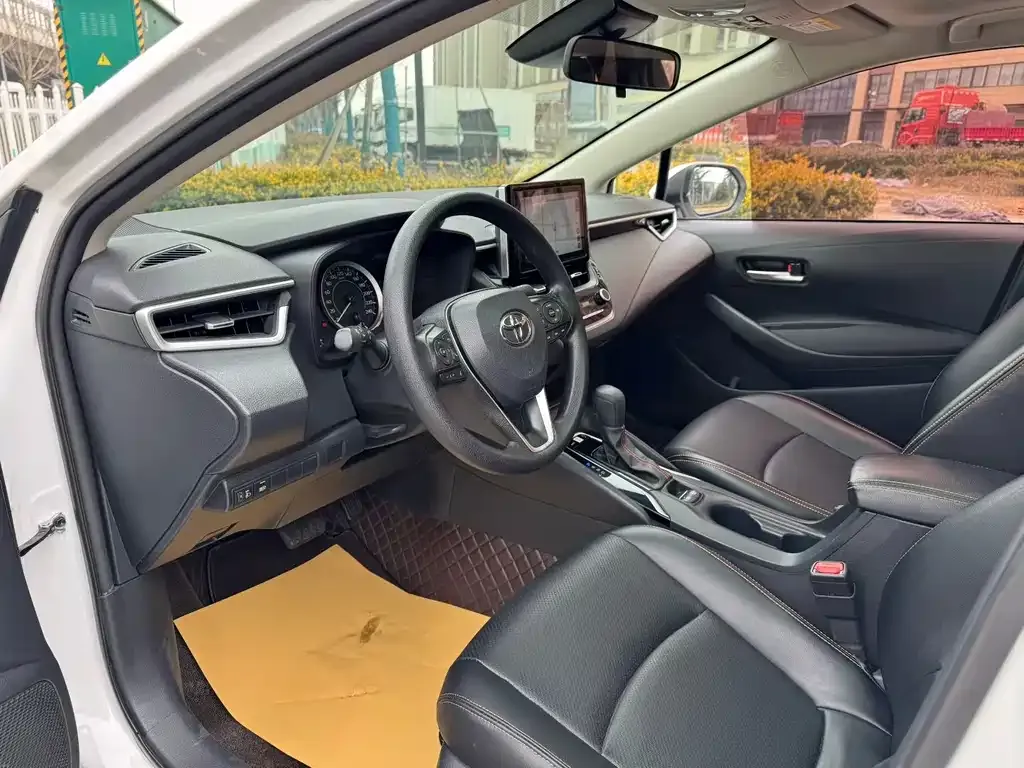 Toyota Corolla 2022 из CN, фото 2