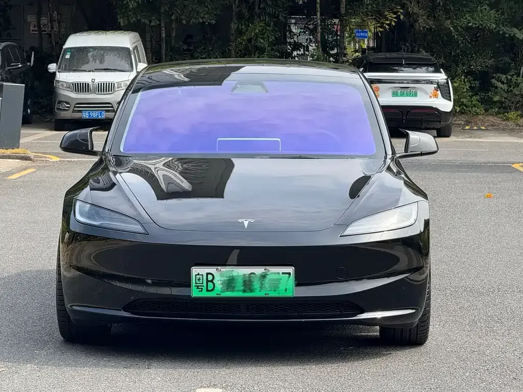 Tesla Model 3 2023 из CN, фото 5