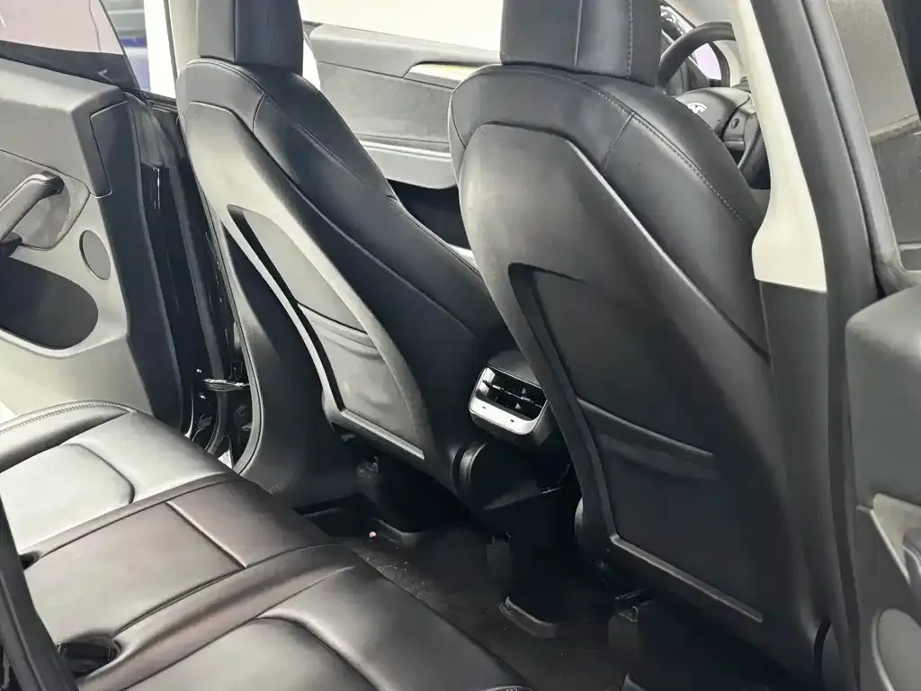 Tesla Model Y 2022 из CN, фото 3