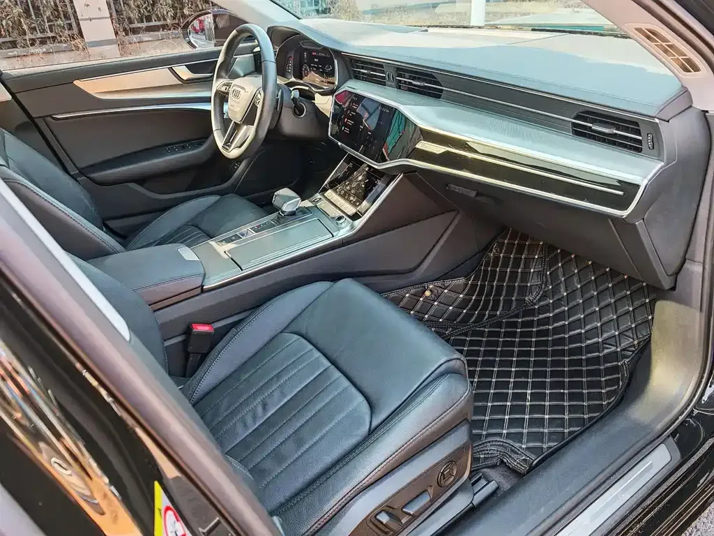 Audi A6L 2021 из CN, фото 7