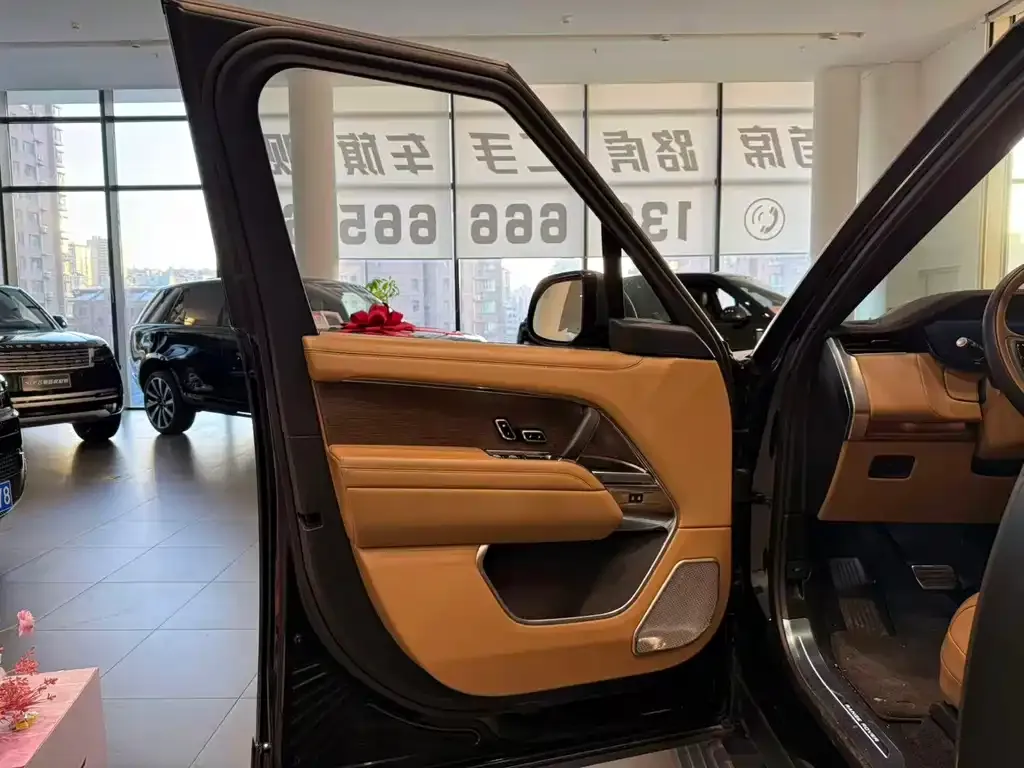 Land Rover Range Rover 2024 из CN, фото 10