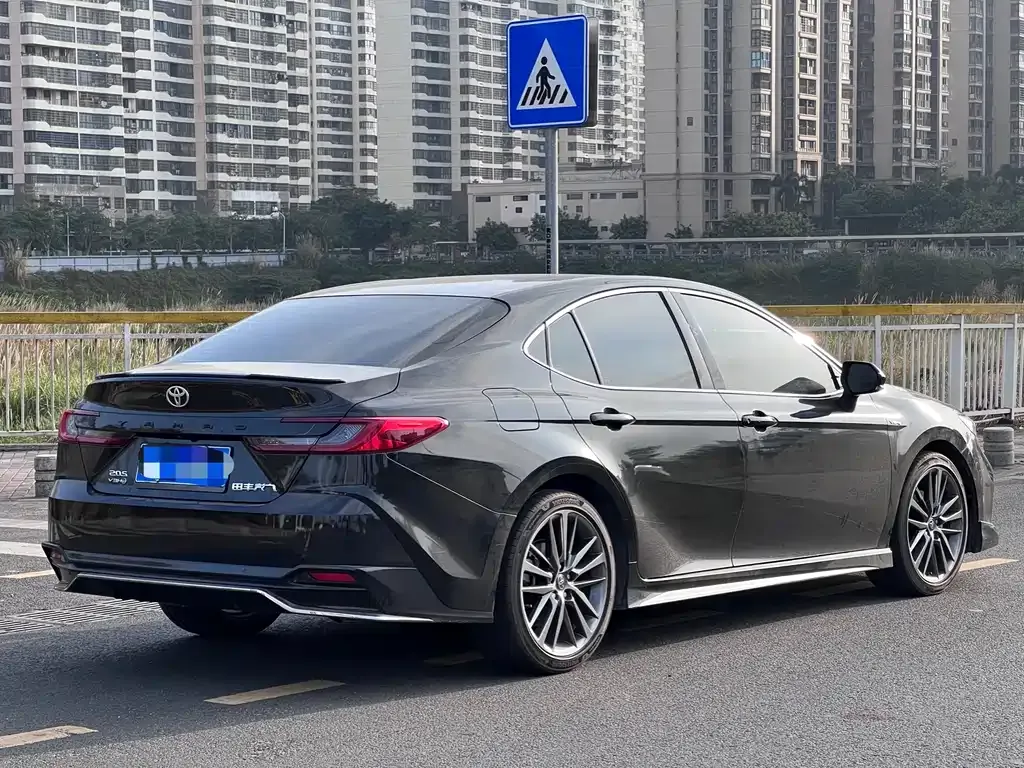 Toyota Camry 2024 из CN, фото 7