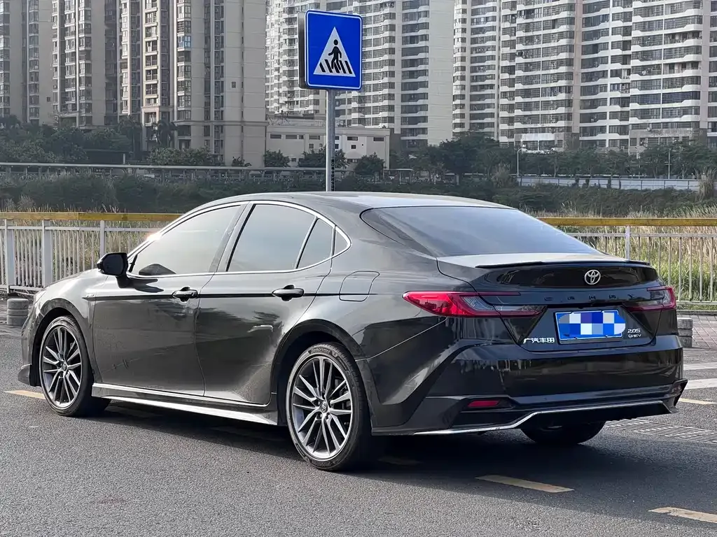 Toyota Camry 2024 из CN, фото 8