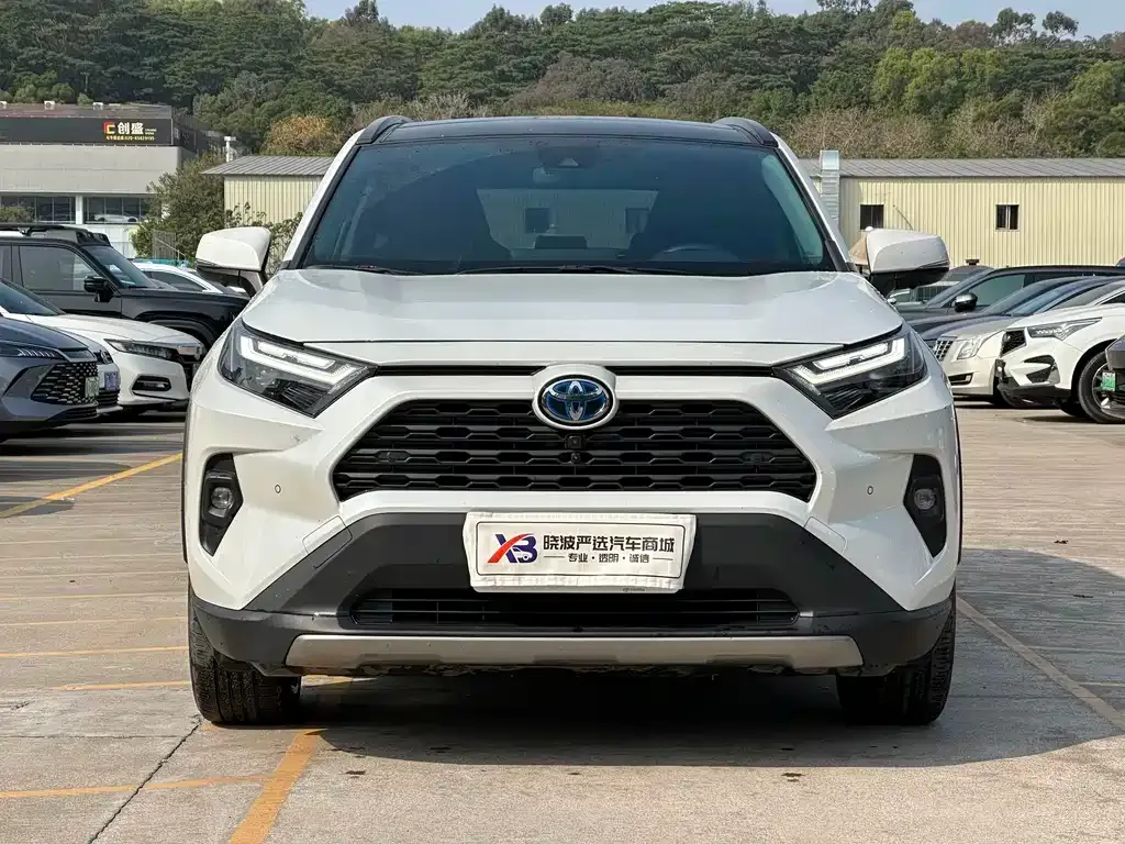 Toyota RAV4 — фото 6