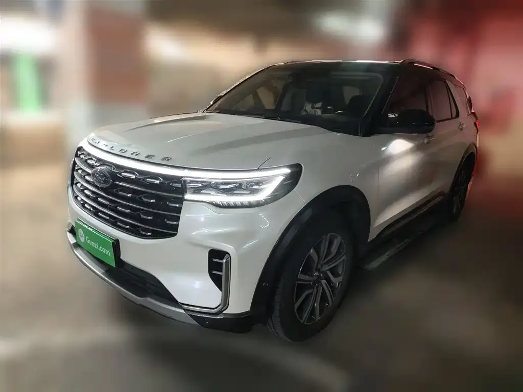 Ford Explorer 2022 из CN, фото 1