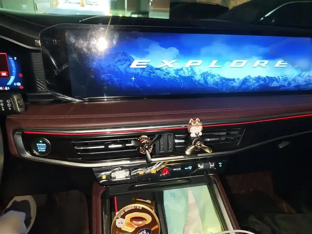 Ford Explorer 2022 из CN, фото 2