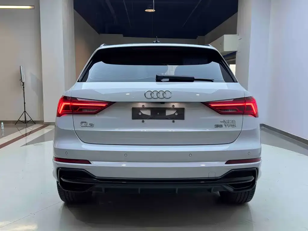 Audi Q3 — фото 3