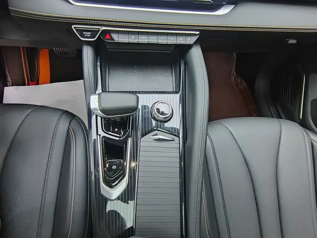 Geely Xingyue L 2025 из CN, фото 6