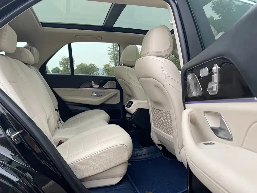 Mercedes-Benz GLE 2022 из CN, фото 2