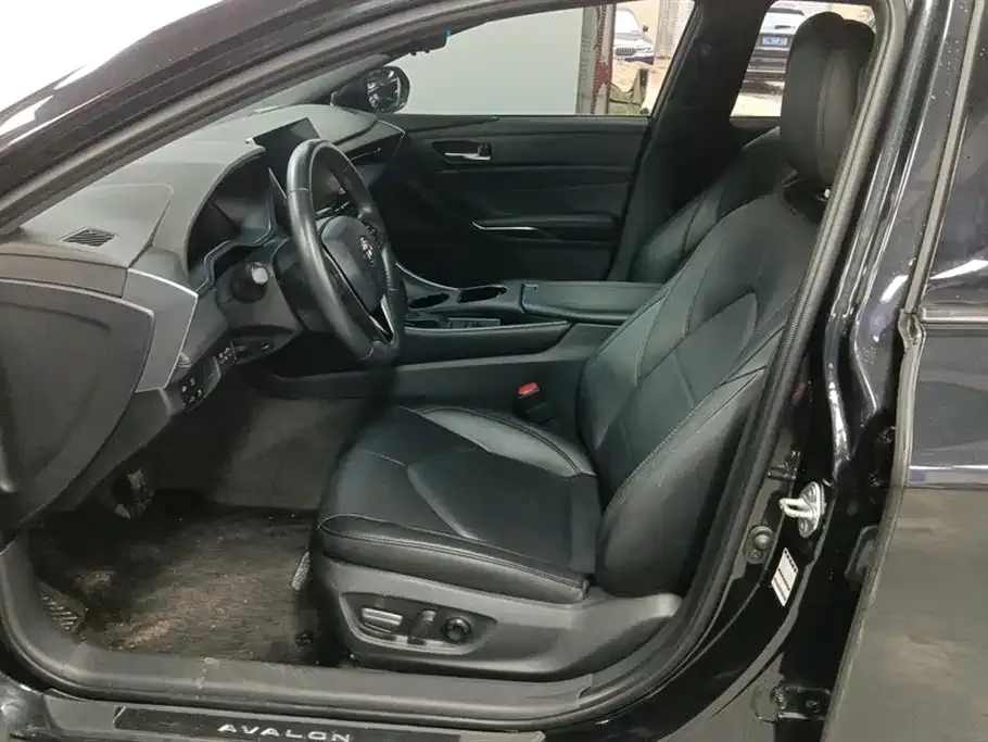 Toyota Avalon 2022 из CN, фото 9