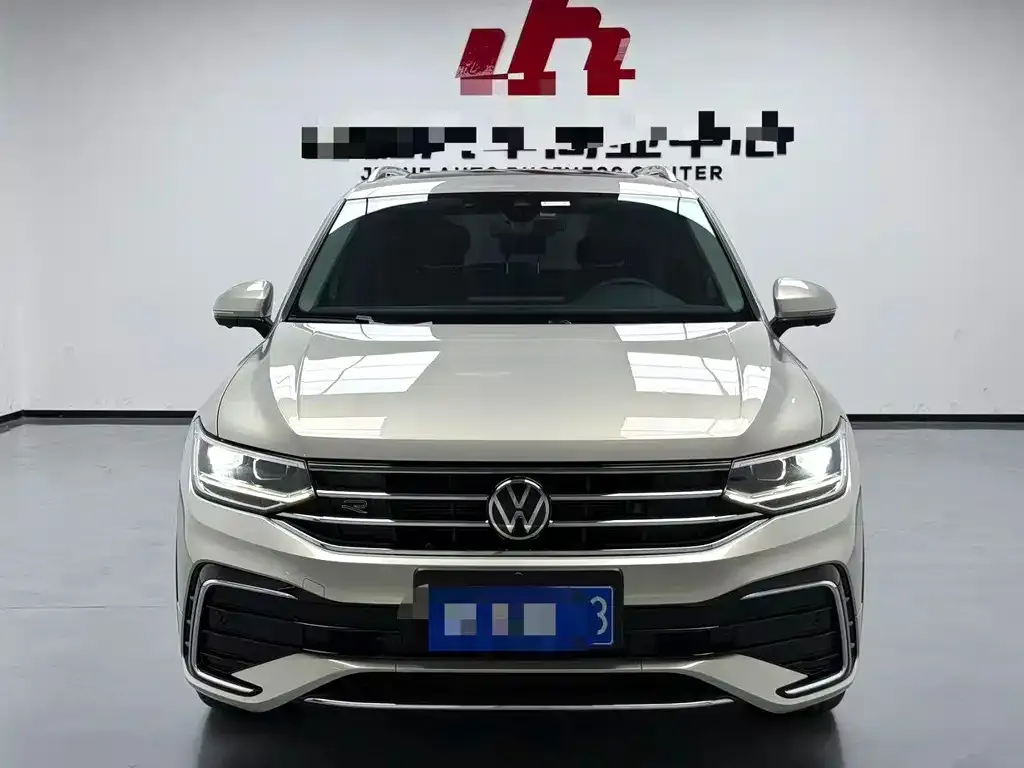 Volkswagen Tiguan L 2022 из CN, фото 2