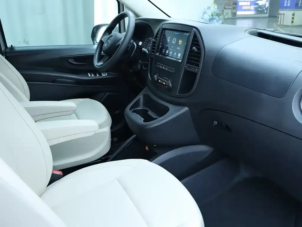Mercedes-Benz Vito 2023 из CN, фото 3