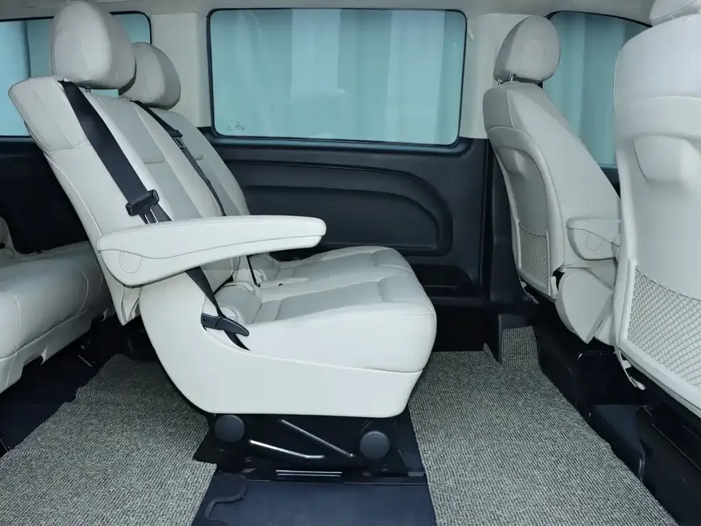 Mercedes-Benz Vito 2023 из CN, фото 8