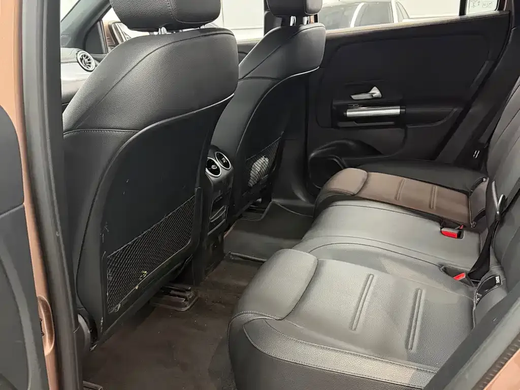 Mercedes-Benz EQA 2023 из CN, фото 2